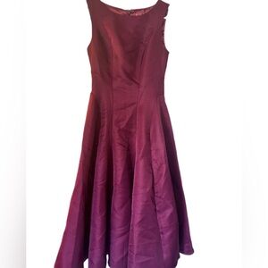 Chi Chi London Sleeveless Burgundy Midi Dress